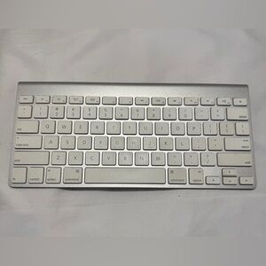 APPLE GENUINE Wireless Bluetooth Magic keyboard A1314 & Mouse A1296 Aluminum.